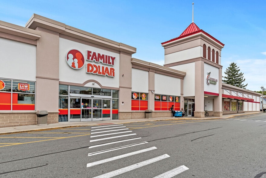 More Photos Of 2-6 Broadway, Methuen Storefront For Lease