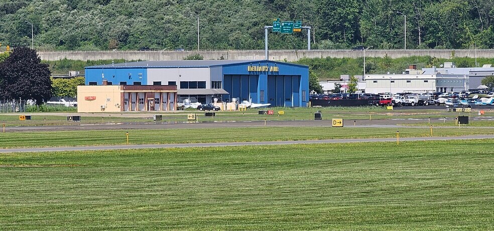 More Photos Of 45B Miry Brook Rd, Danbury Manufacturing For Sale