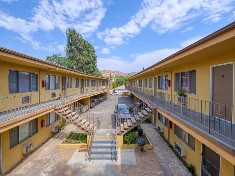 More Photos Of 8530 Sunland Blvd, Sun Valley Apartments For Sale
