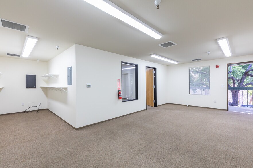 More Photos Of 6050 Commerce Blvd, Rohnert Park Office For Sale