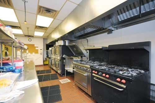 More Photos Of 7280 W Devon Ave, Chicago Restaurant For Lease