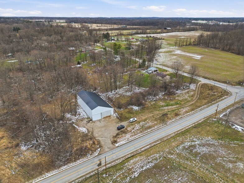 More Photos Of 2035 Co 170 Rd, Marengo Warehouse For Sale