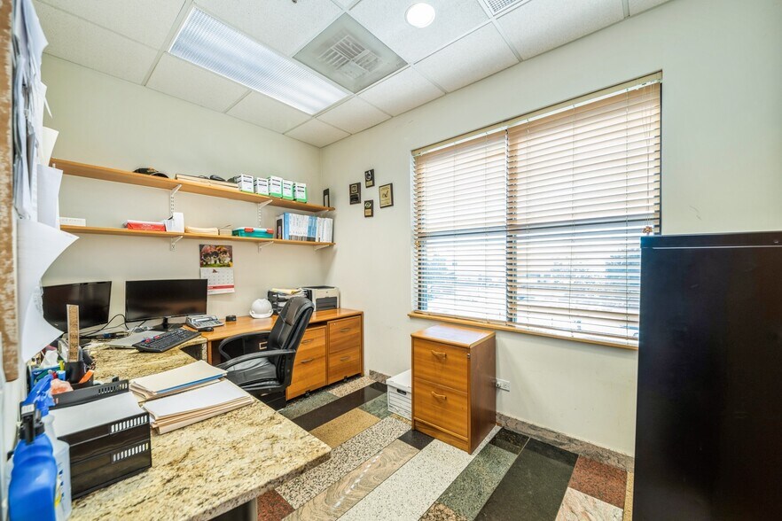 More Photos Of 598 Mitchell Rd, Glendale Heights Warehouse For Sale