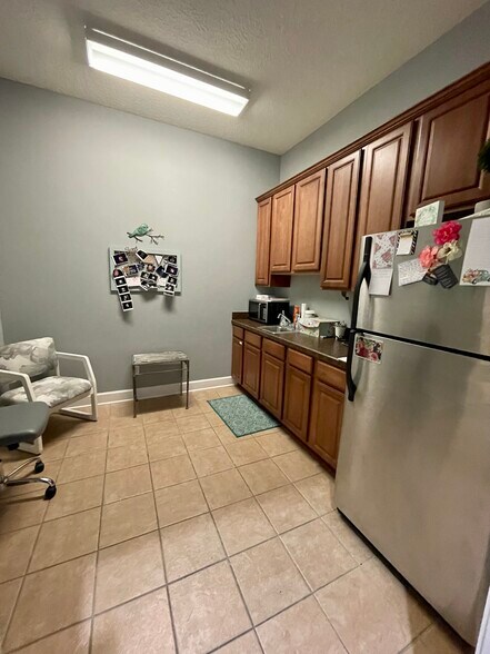 More Photos Of 9191 RG Skinner Pky, Jacksonville Medical For Lease