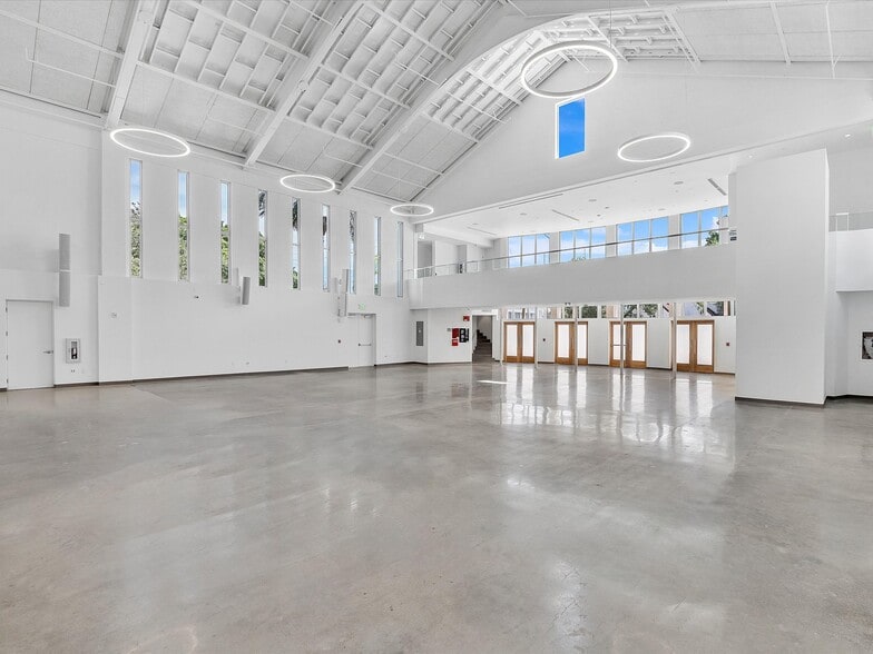 More Photos Of 7610 Biscayne Blvd, Miami General Retail For Sale