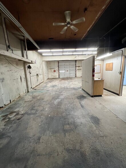 More Photos Of 44 Brooklyn Ave, Massapequa Warehouse For Sale