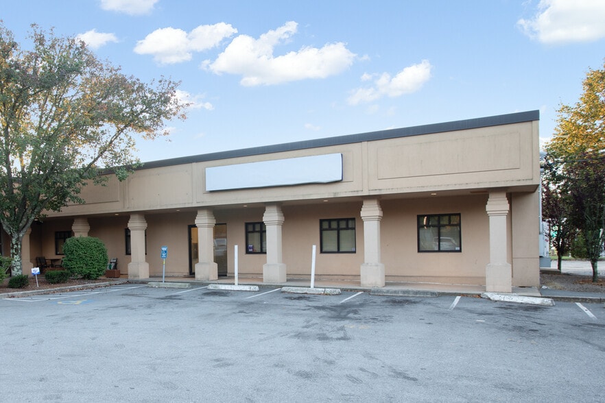 Primary Photo Of 439 State Rd, North Dartmouth Storefront For Lease