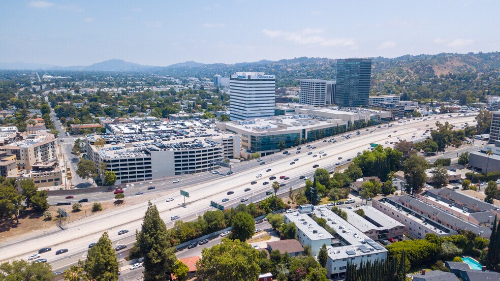 More Photos Of 4747 Orion Ave, Sherman Oaks Multifamily For Sale