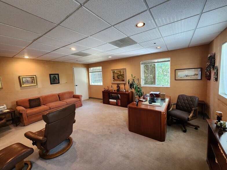 More Photos Of 1240 S Westlake Blvd, Westlake Village Medical For Sale