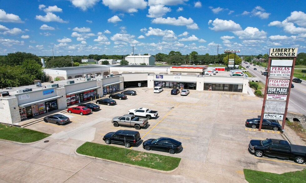 More Photos Of 12403 Veterans Memorial, Houston Unknown For Lease