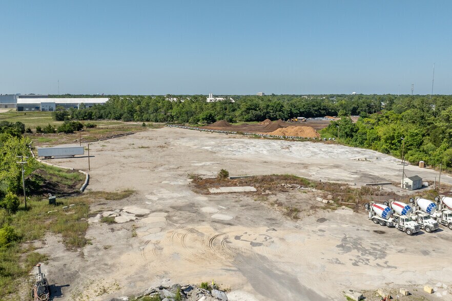 More Photos Of 800 Sunnyvale Dr, Wilmington Land For Lease