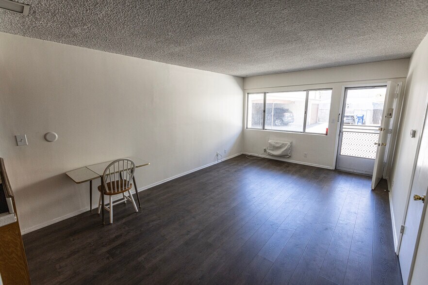 More Photos Of 14716 Magnolia Blvd, Sherman Oaks Apartments For Sale