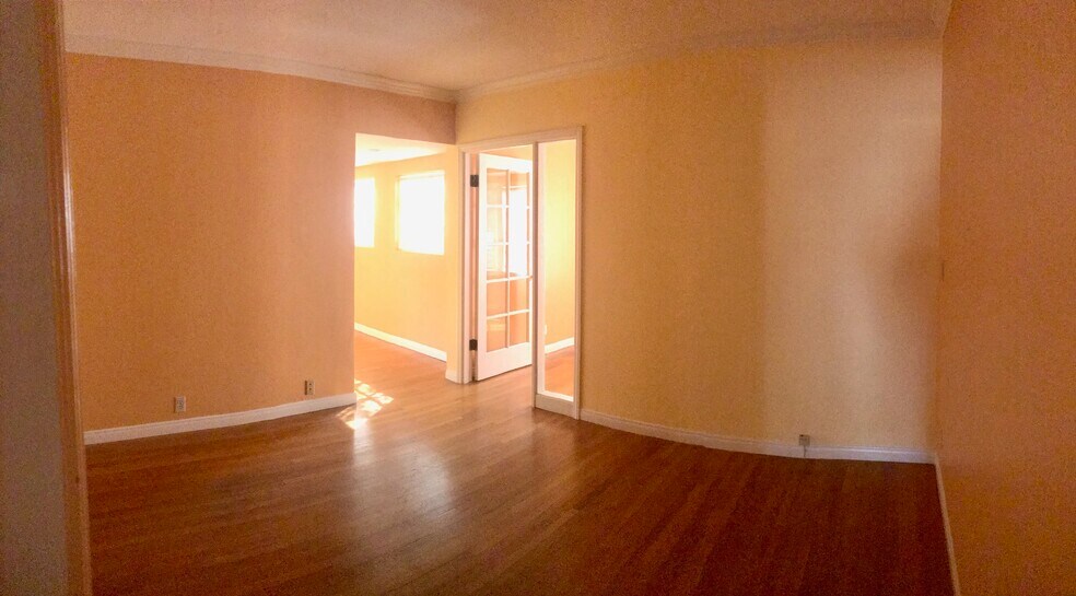 More Photos Of 917-921 W 17th St, Santa Ana Medical For Lease