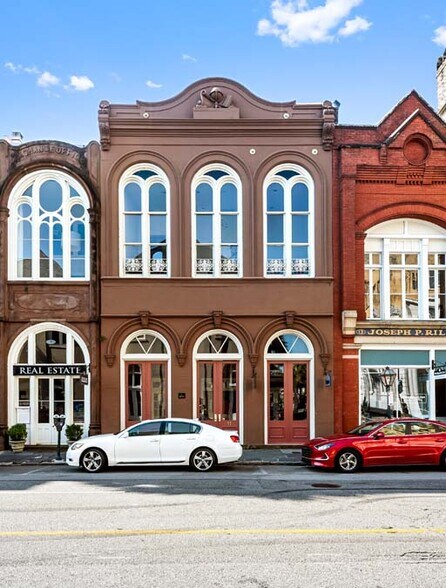 Primary Photo Of 11 Broad St, Charleston Office Residential For Lease