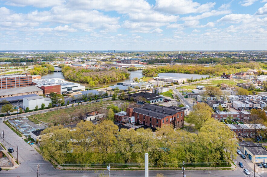 More Photos Of 1300 Walnut St, Camden Industrial For Lease