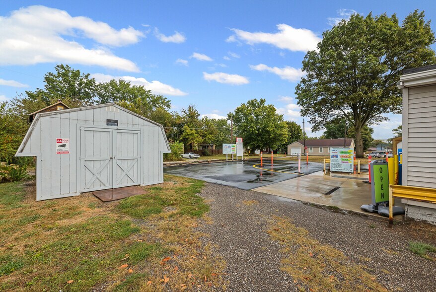 More Photos Of 44 E Harrison St, Alliance Carwash For Sale
