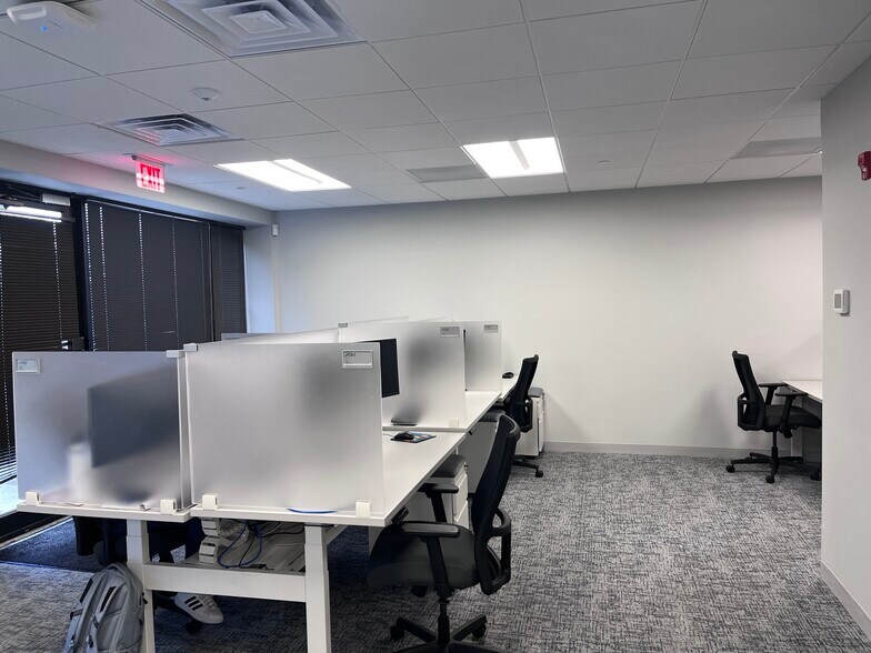 More Photos Of 492 Norristown Rd, Blue Bell Office For Sale