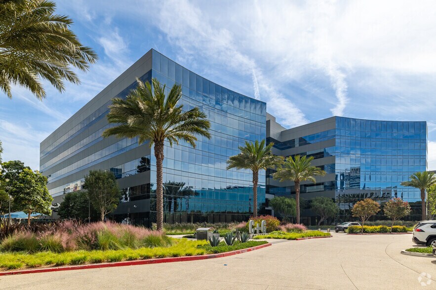 More Photos Of 400 Continental Blvd, El Segundo Office For Lease