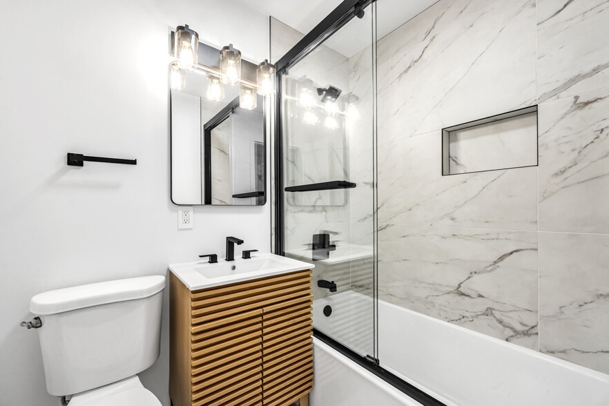 More Photos Of 5745 Arroyo Dr, Los Angeles Apartments For Sale