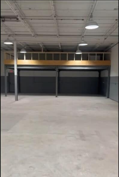 More Photos Of 41 Ford Ln, Warwick Industrial For Sale