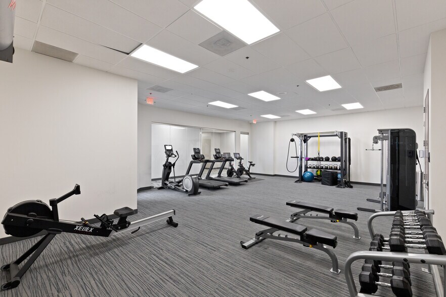 More Photos Of 16415 Addison Rd, Addison Office For Lease