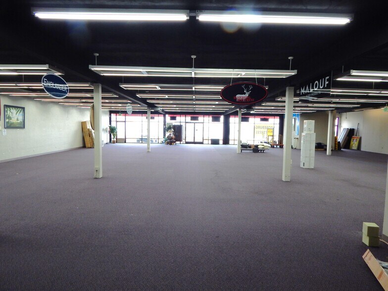 More Photos Of 635 SE Stephens St, Roseburg Freestanding For Lease