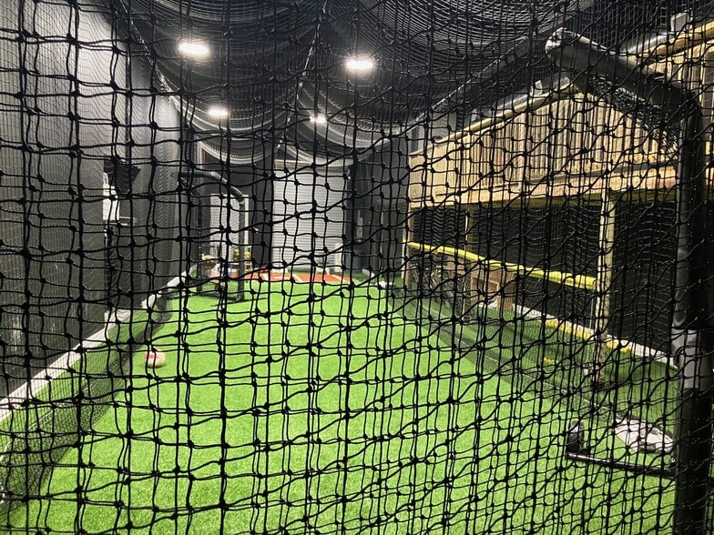 More Photos Of 4707-4709 N Florida Ave, Tampa General Retail For Lease