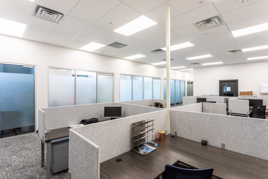 More Photos Of 5929 S Fashion Point Dr, Ogden Medical For Lease