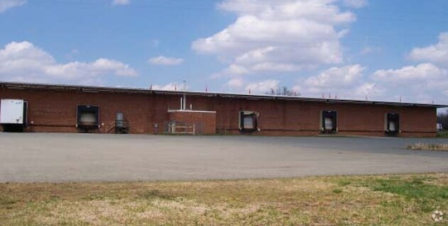 More Photos Of 2473 Durham Rd, Roxboro Warehouse For Lease