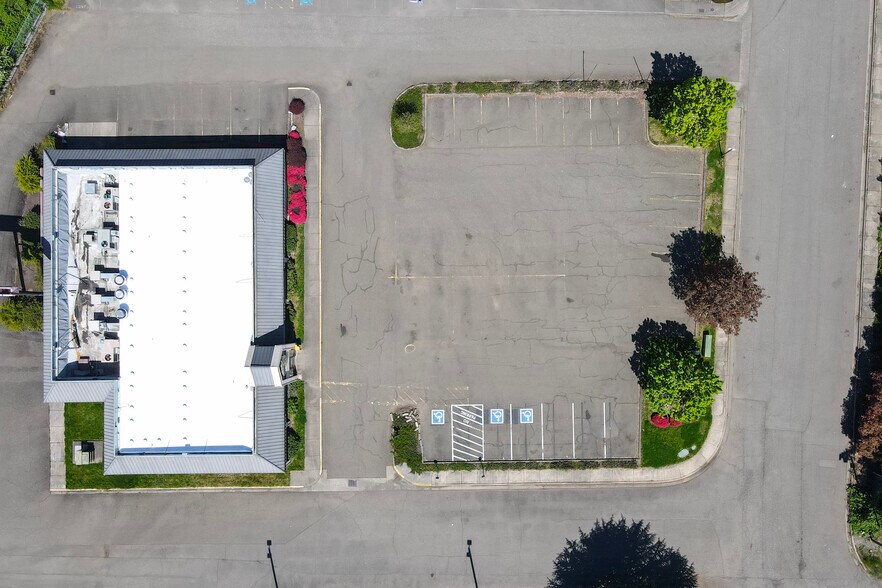 More Photos Of 125 Ponderosa Dr, Sutherlin Restaurant For Sale