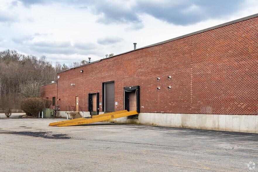 More Photos Of 50 Hudson Rd, Canton Manufacturing For Lease