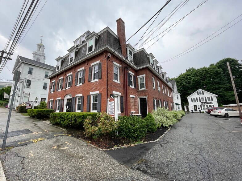 More Photos Of 12 Essex St, Andover Office For Lease