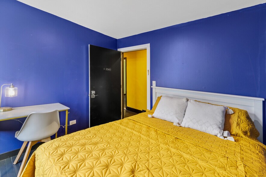 More Photos Of , Fox Lake Unknown For Sale