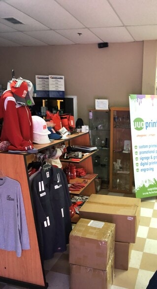 More Photos Of 2878 Jonquil Dr SE, Smyrna Freestanding For Sale