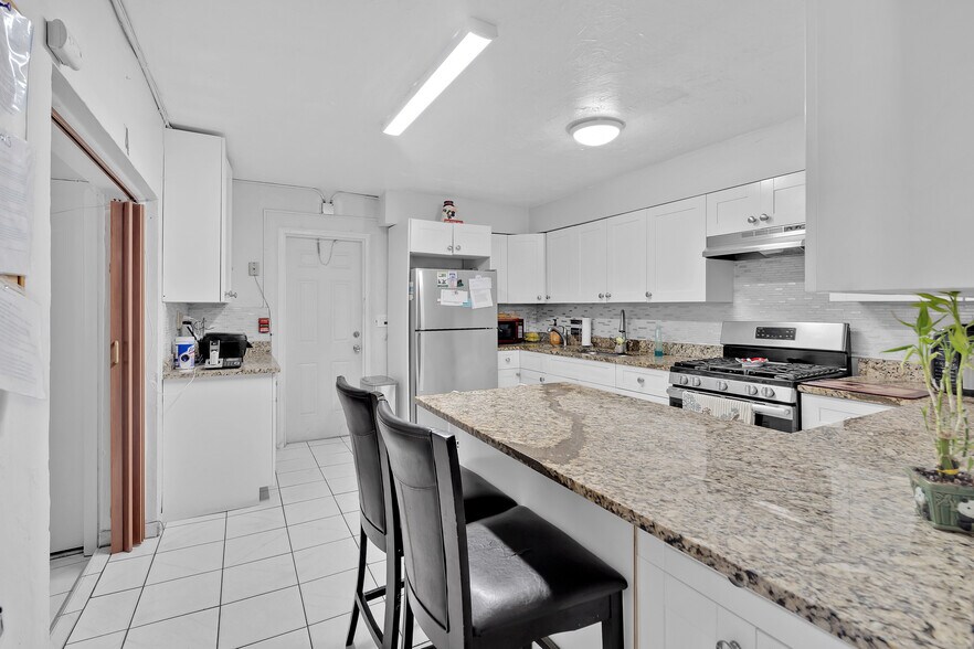 More Photos Of 73 E 47th St, Hialeah Assisted Living For Sale