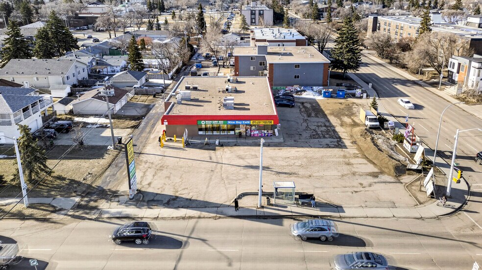 More Photos Of 10639 156th St NW, Edmonton Storefront For Sale