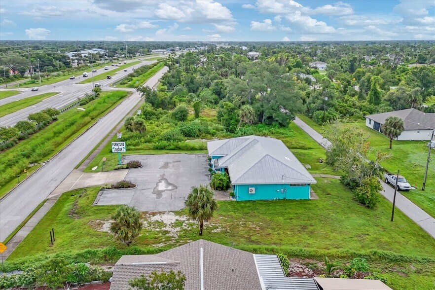 More Photos Of 3279 S Access Rd, Englewood Freestanding For Sale