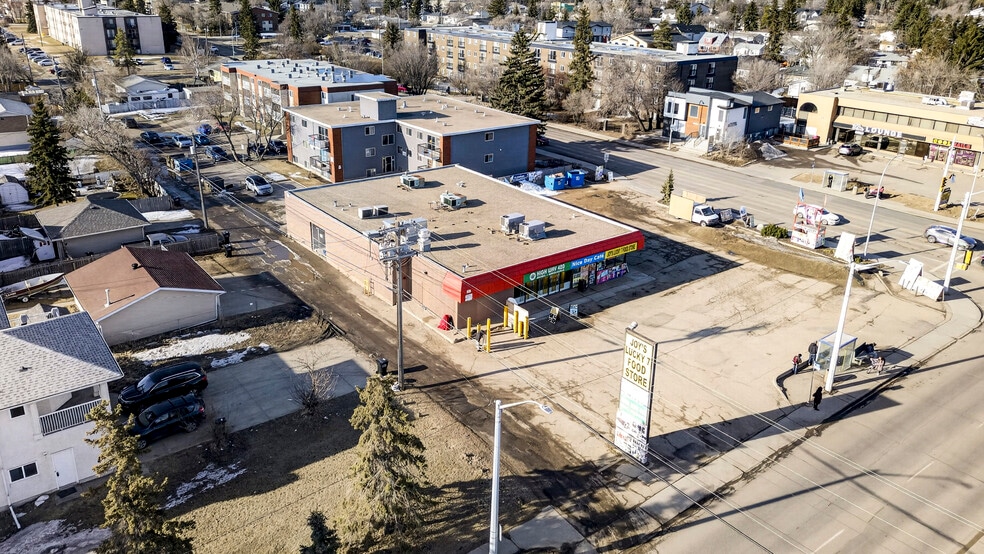 More Photos Of 10639 156th St NW, Edmonton Storefront For Sale