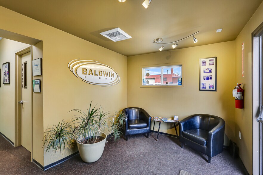 More Photos Of 6405 Pittsburg St, Spokane Warehouse For Lease