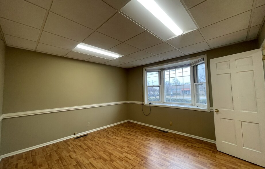 More Photos Of 707 Philadelphia Pike, Wilmington Office For Sale