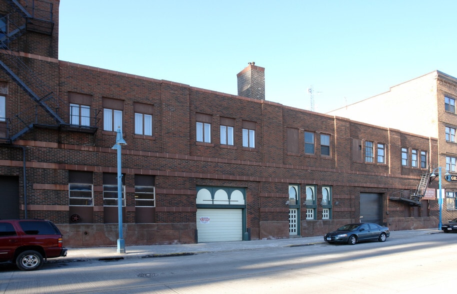 More Photos Of 525 S Lake Ave, Duluth Office For Lease