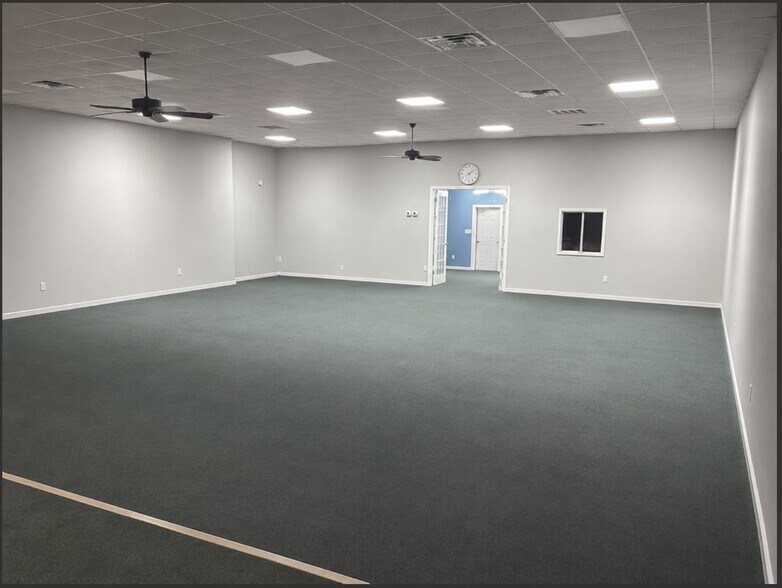 More Photos Of 25210 Richards Rd, Spring Loft Creative Space For Lease