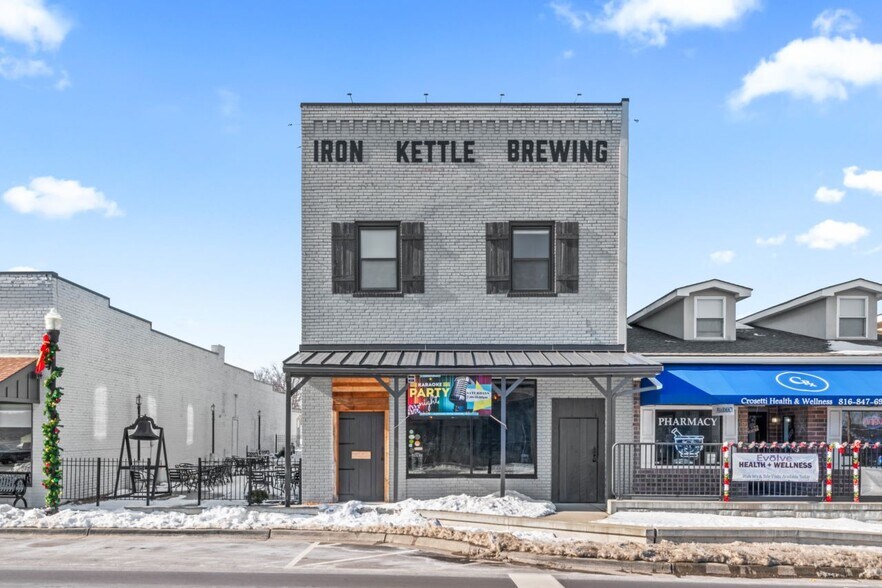 More Photos Of 508 S Main St, Grain Valley Bar For Lease