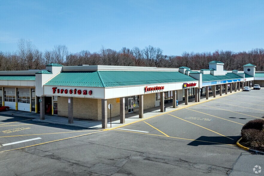 More Photos Of 264-350 Middle Country Rd, Coram Unknown For Lease