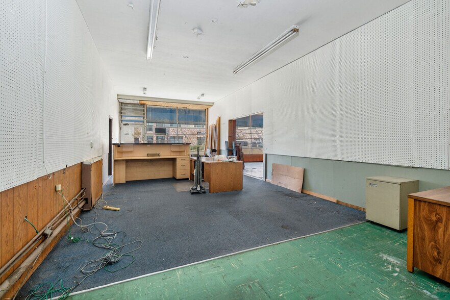 More Photos Of 24816-24820 Narbonne Ave, Lomita Storefront For Sale