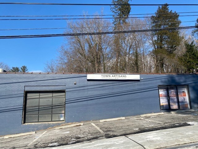 More Photos Of 7448 Springfield Ave, Sykesville Storefront For Lease
