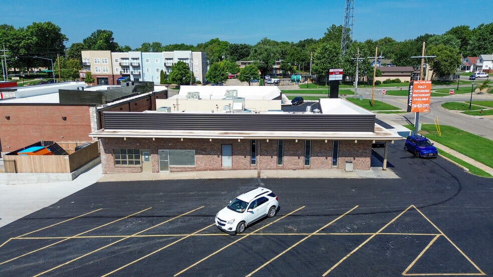 More Photos Of 1620-1620 SW Washburn Ave, Topeka General Retail For Sale