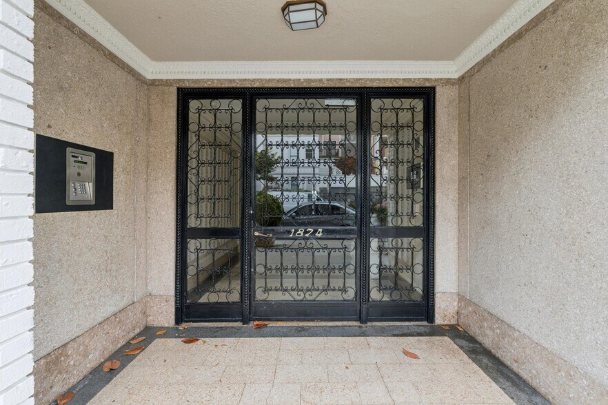 More Photos Of 1874 Vallejo St, San Francisco Multifamily For Sale