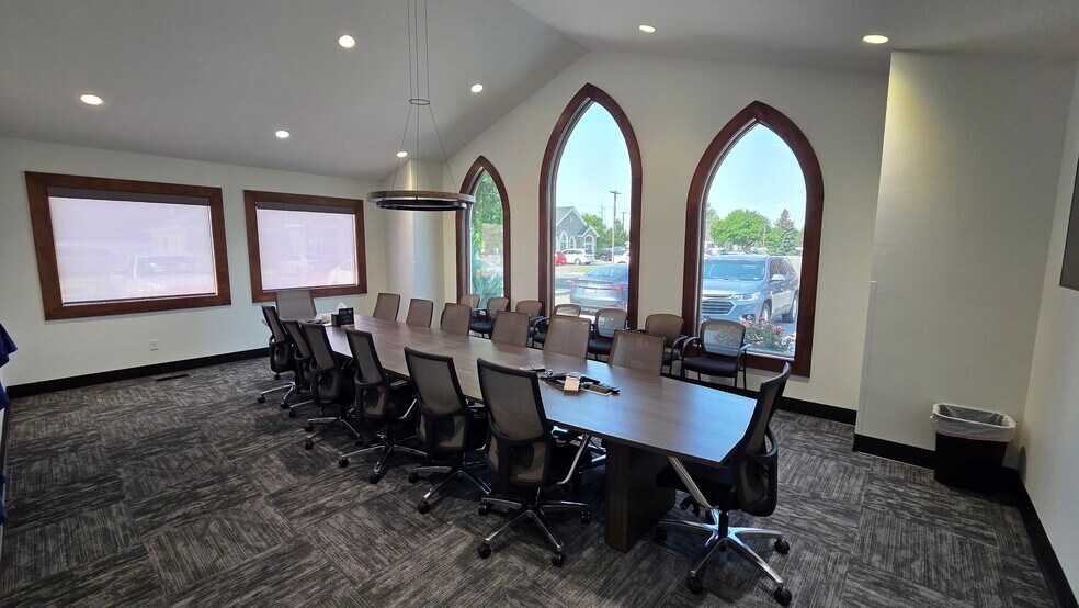 More Photos Of 1570 Elk Creek Dr, Idaho Falls Office For Lease