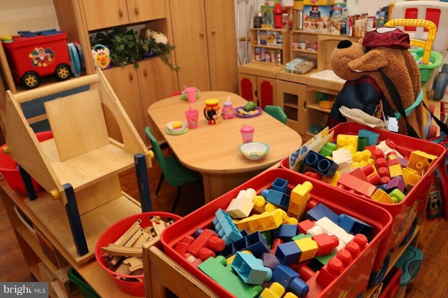 More Photos Of 101 W Mount Pleasant Ave, Philadelphia Daycare Center For Sale